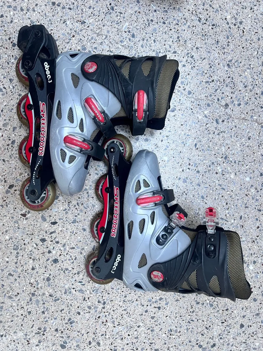 In line skates - Image 1