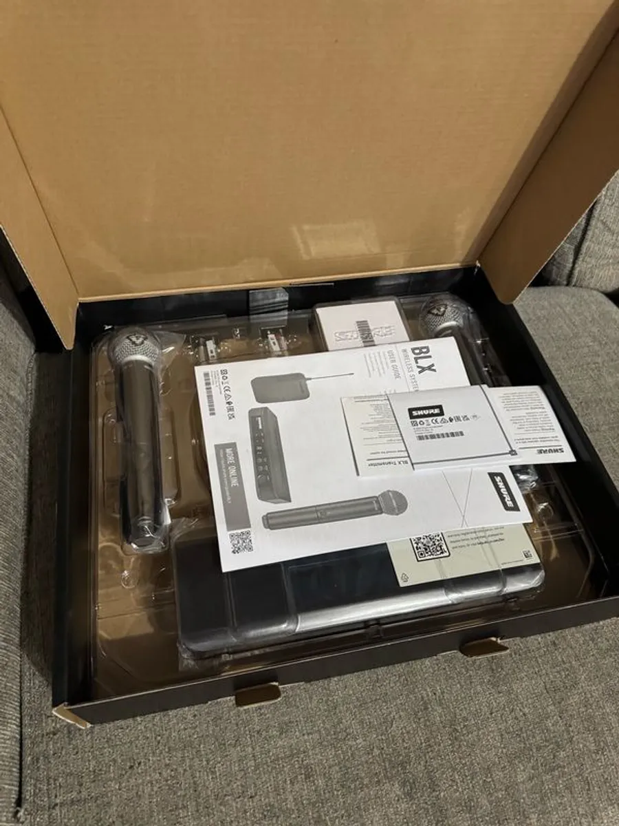 Shure BLX288E/SM58-M17 Wireless Combo System - Image 4