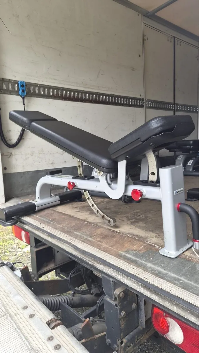 NAUTILUS ADJUSTABLE BENCHES - Image 3