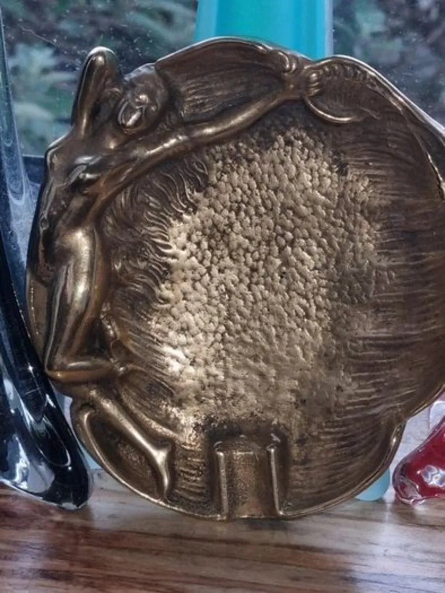 Antique Art Nouveau Cast Brass Naked Lady Ashtray - Image 2