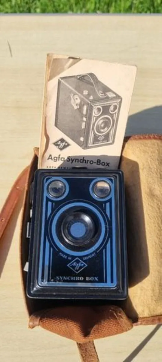 Vintage Agfa Synchro Box Camera - Image 4