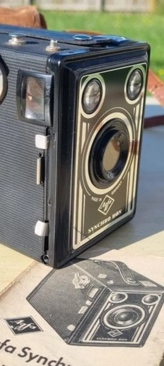 Vintage Agfa Synchro Box Camera - Image 2
