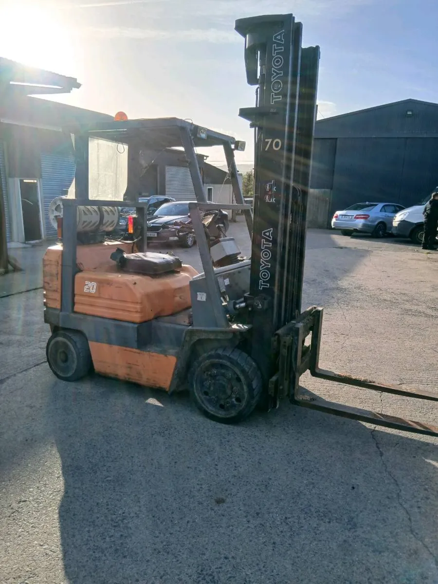 Toyota forklift - Image 2