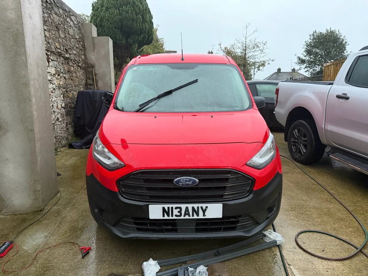 2019 Ford Transit Connect - Image 2