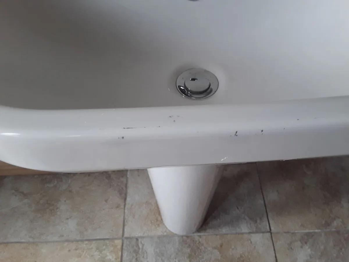 Tall white sink doesn't come with a tap - Image 3