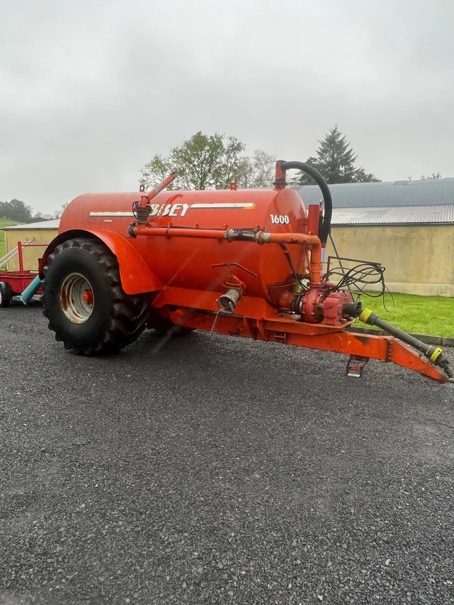Abbey 1600G tanker - Image 1