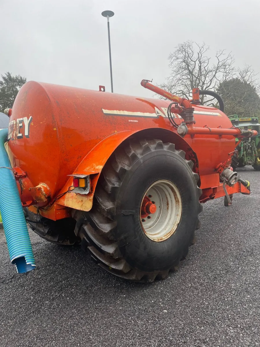 Abbey 1600G tanker - Image 3