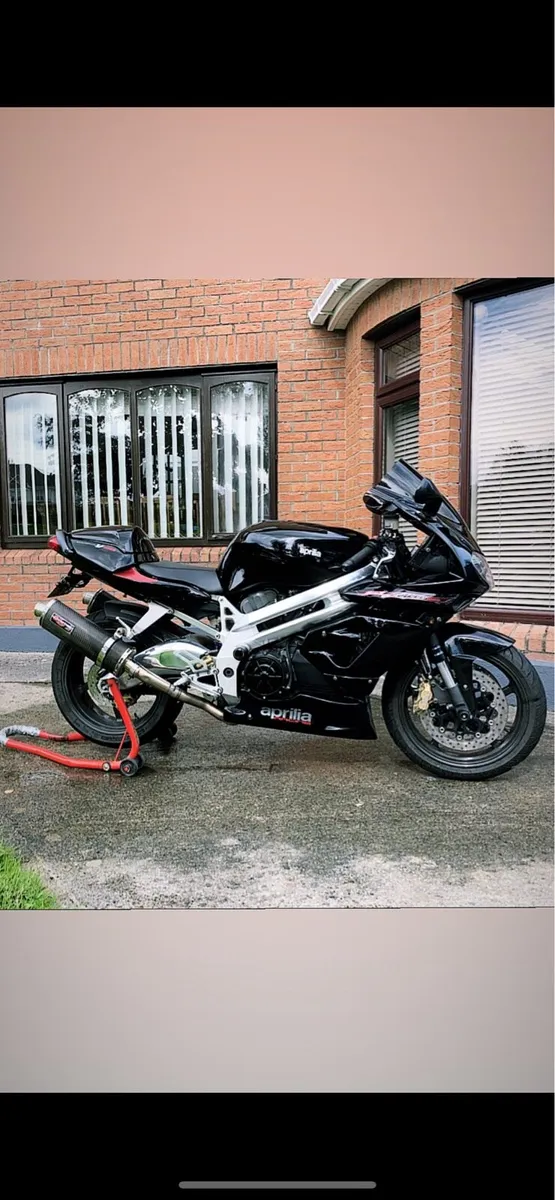 Aprilia falco - Image 1