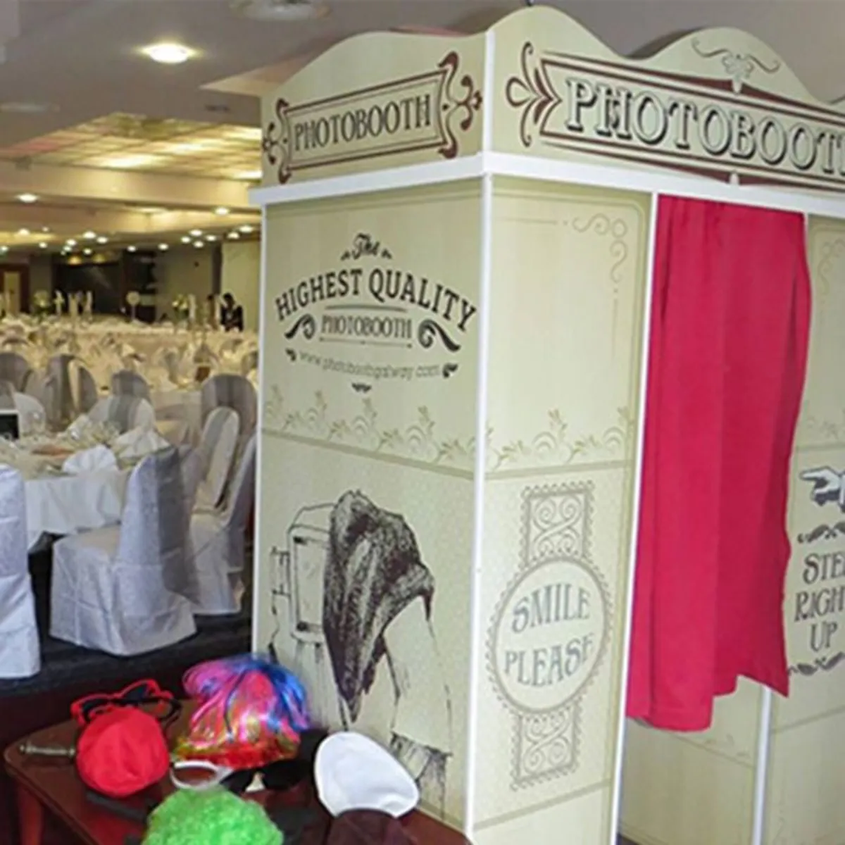 Vintage Photo Booth Hire - Image 1