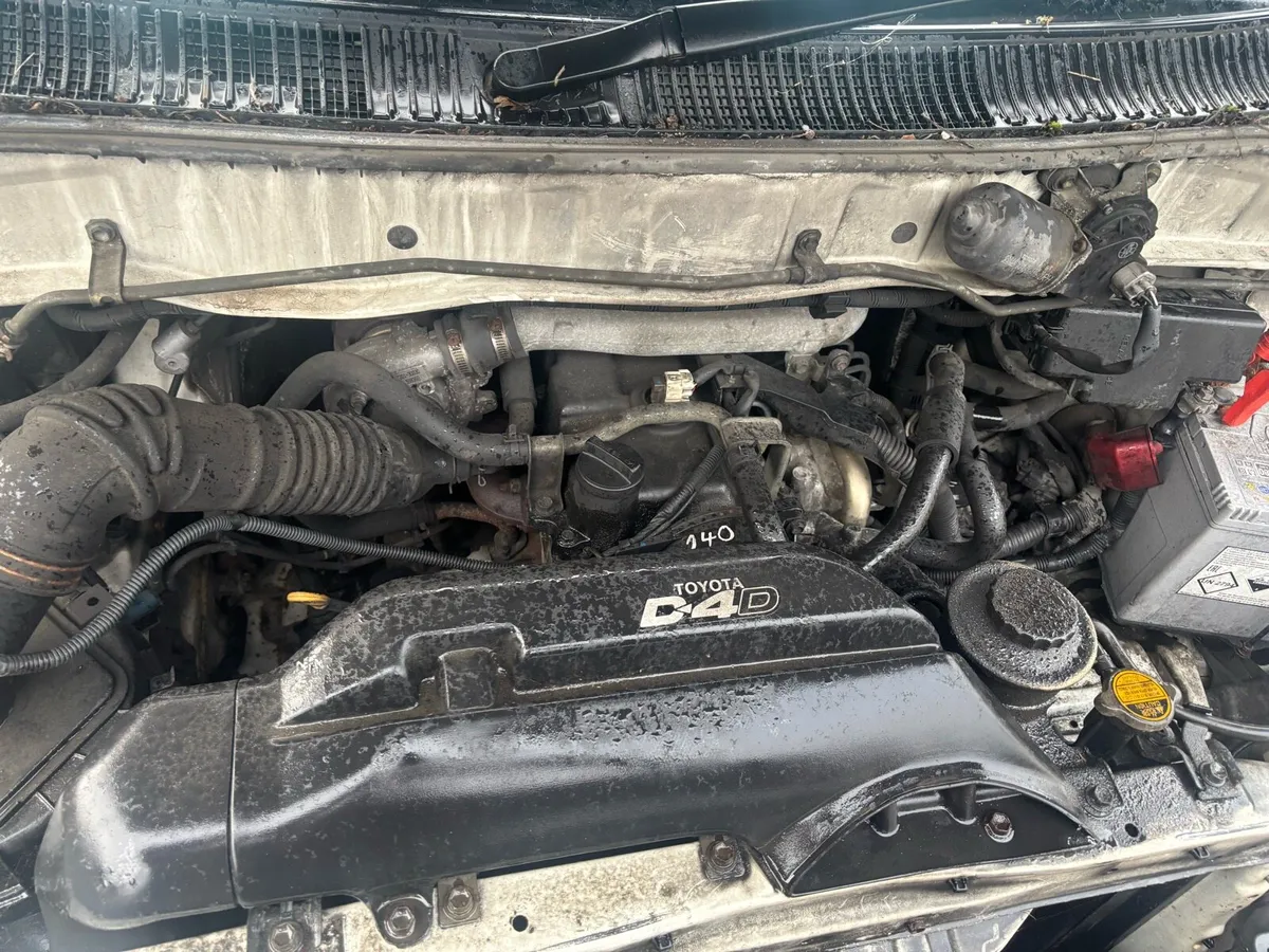 Toyota hiace - Image 4