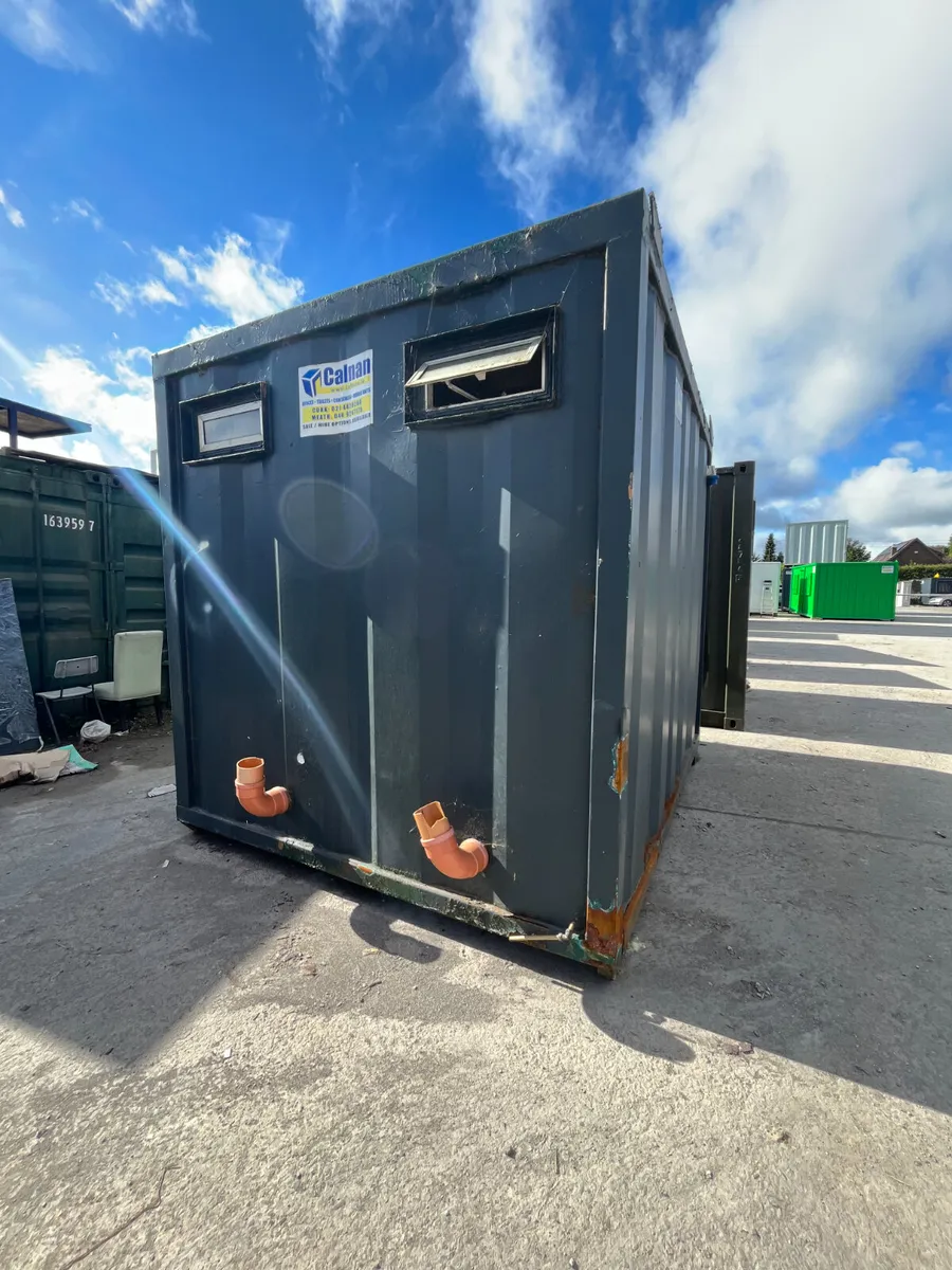 10ft x 8ft Toilet Block - CC2293 - Image 2