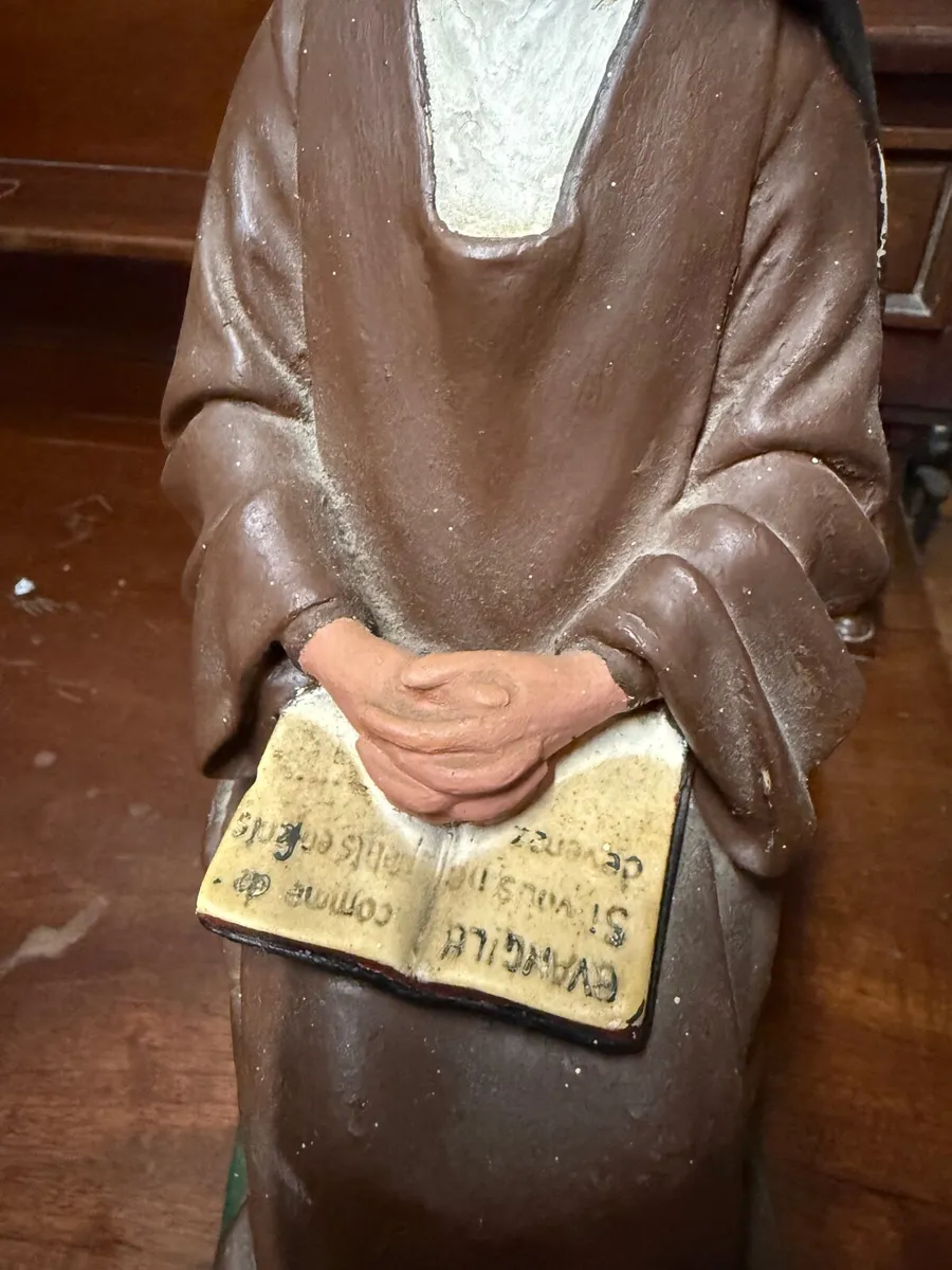 Seated nun Georgian statue. - Image 3