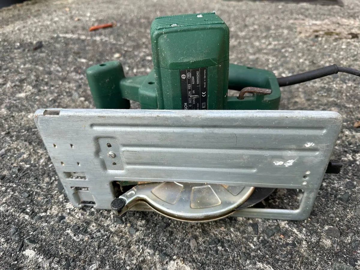 Bosch corded circular saw light domestic use only - Image 3