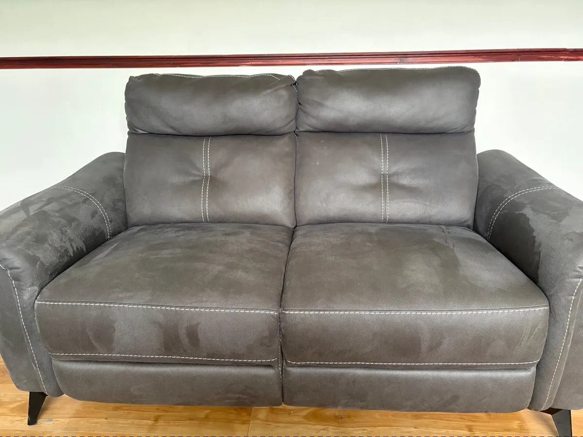 Two seater and two arm chairs - Image 2
