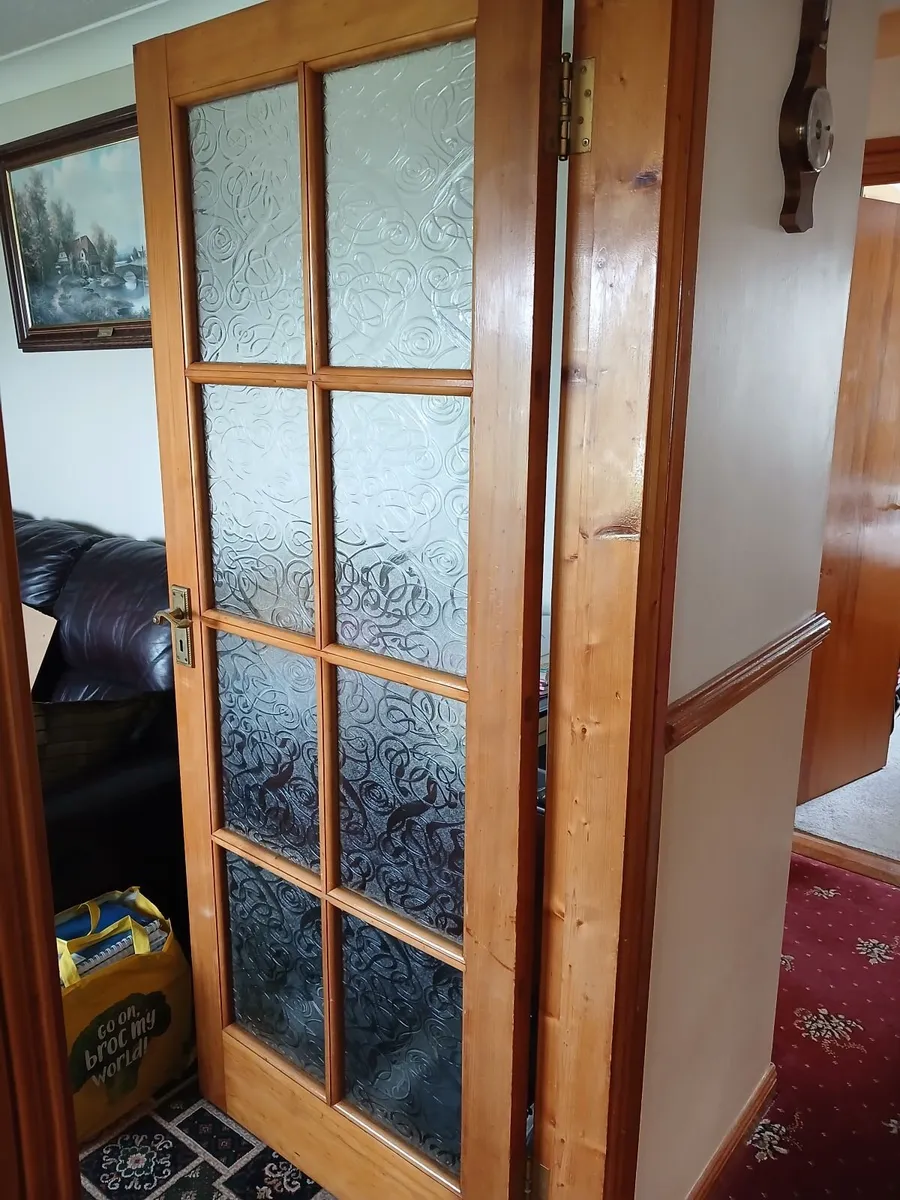 Solid pine glazed doors 80x32 x3 - Image 2