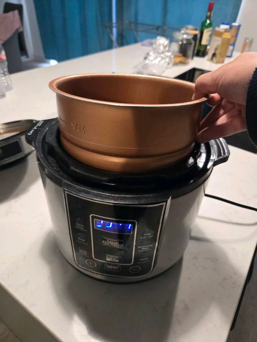 Electric King Pressure Cooker - Image 3