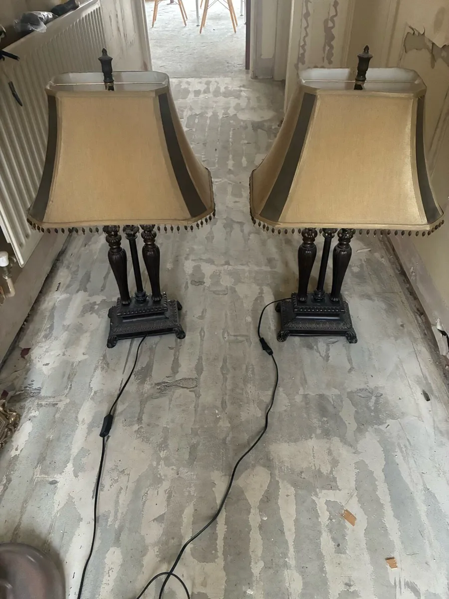 Side lamps