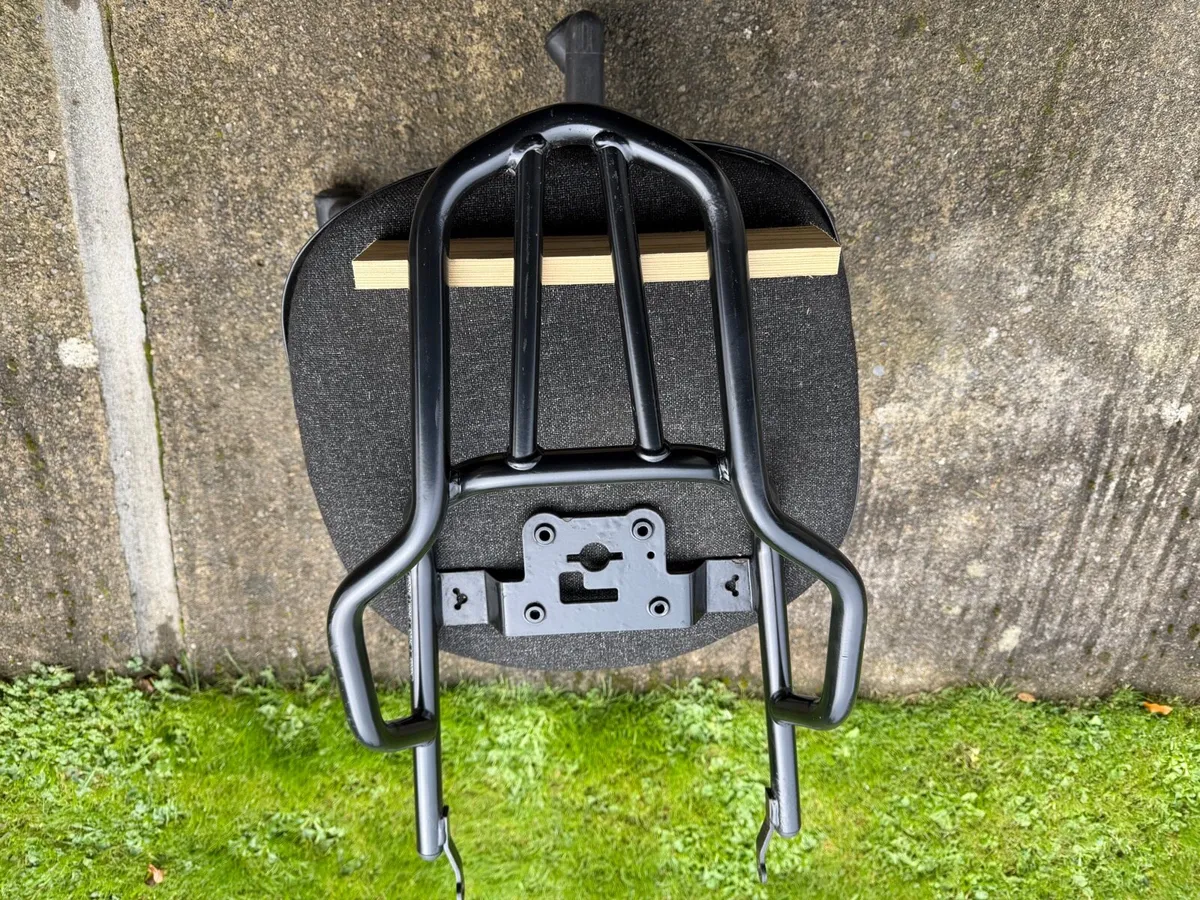 Kawasaki z900rs rack excellent condition - Image 1