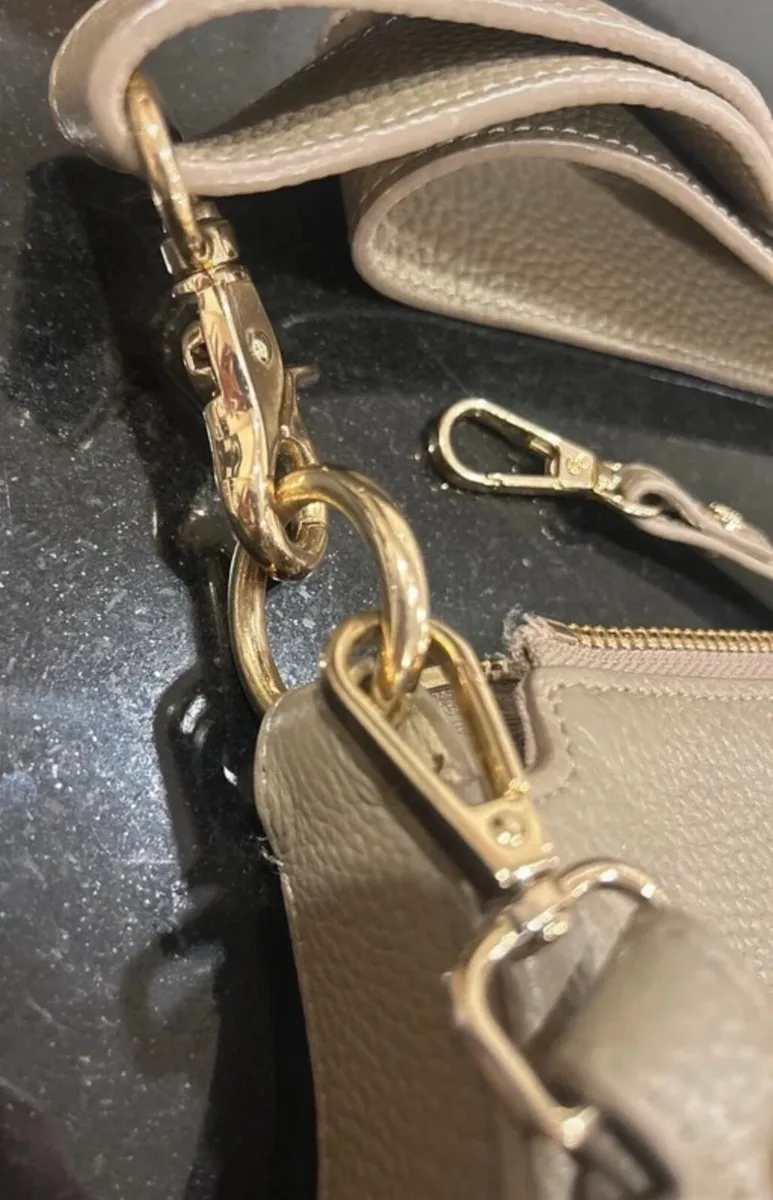 Lisa & Co Napa Leather crossbody bag - Image 3