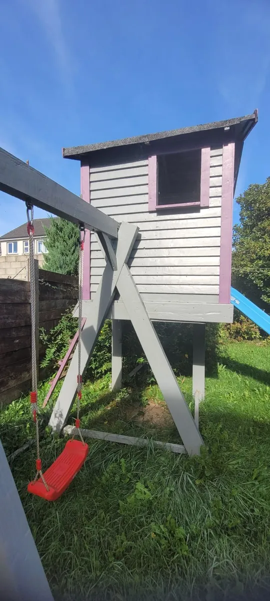 Wooden playhouse with swing and slide - Image 3