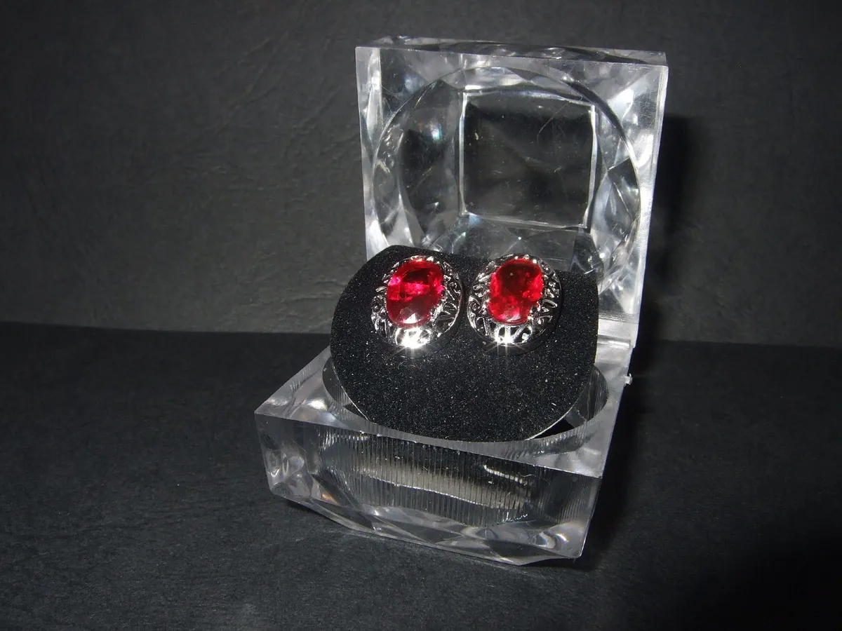 Vintage Pristine Silver Ruby-Red Stud Earrings - Image 2