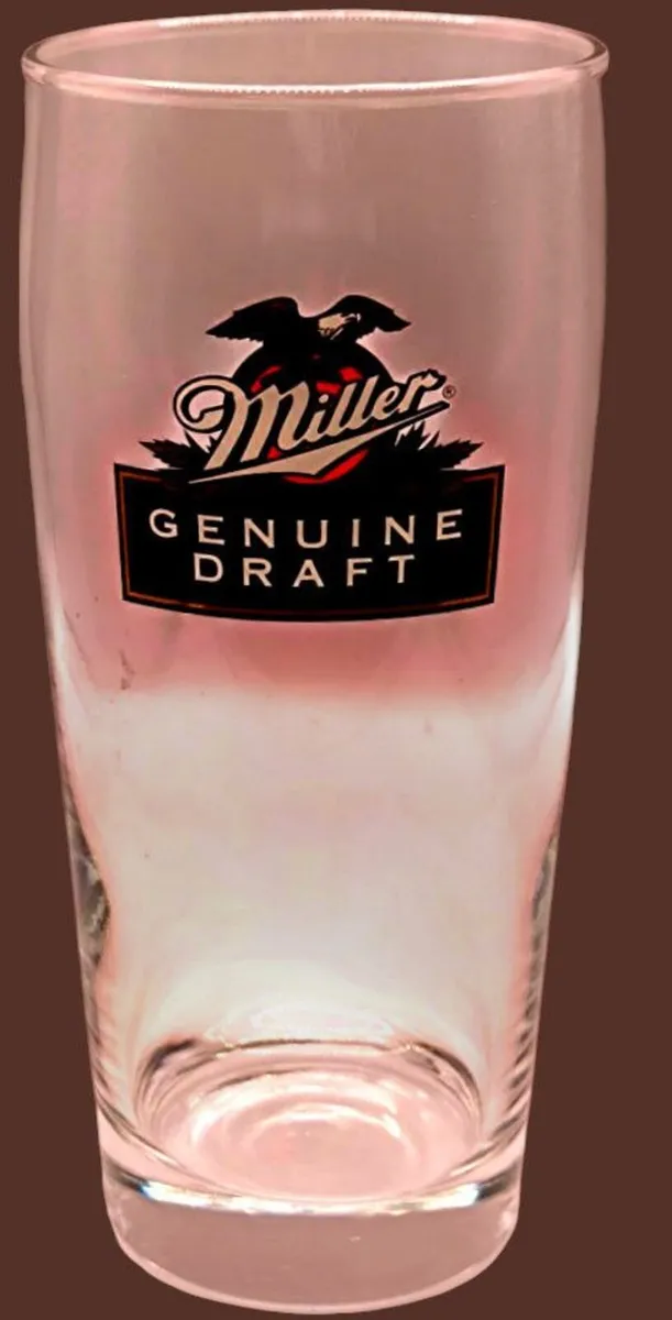 Pair of Vintage Miller Genuine Draft Pint Glasses - Image 2