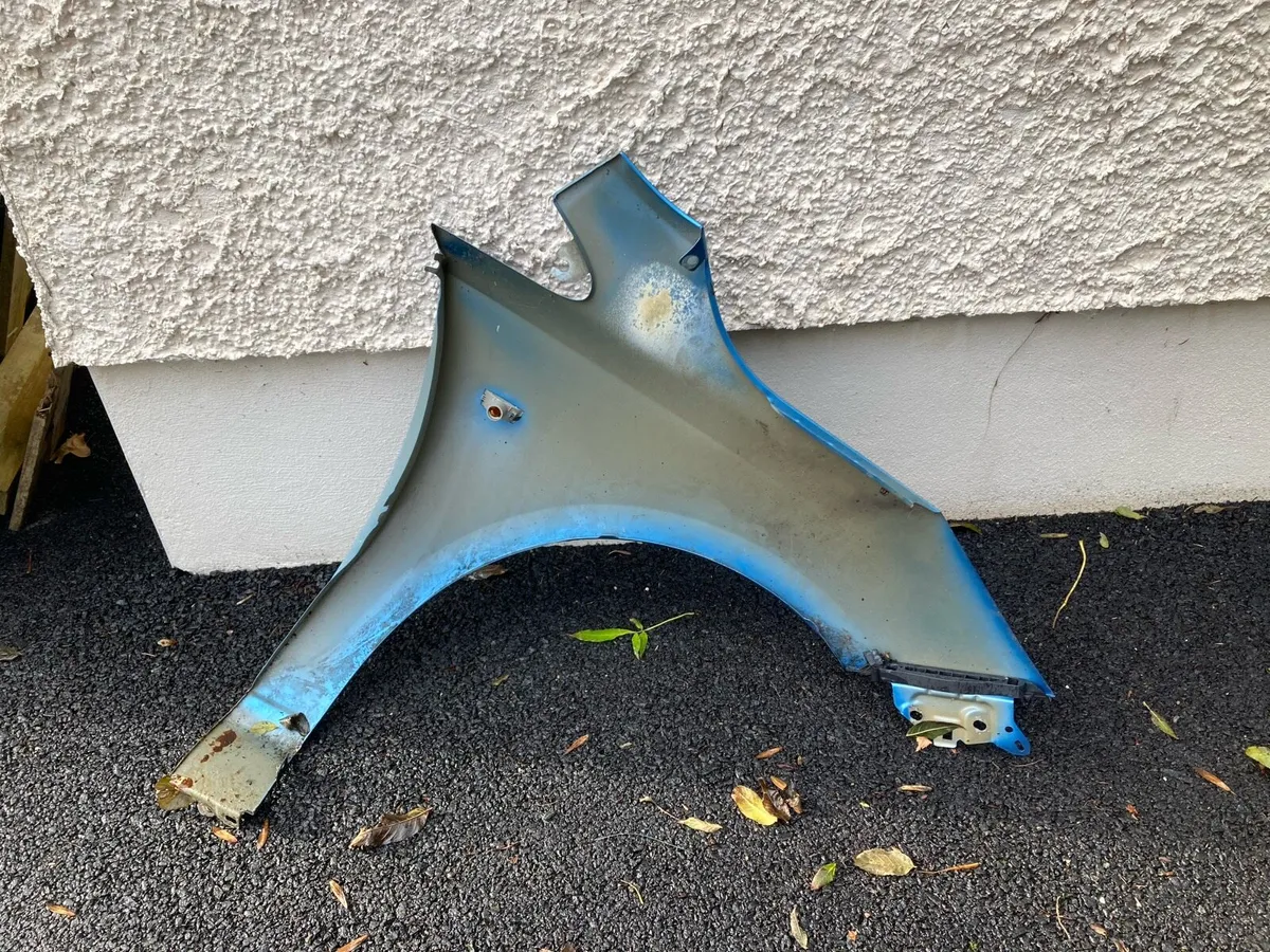 Front passenger side wing panel for an opel corsa - Image 2