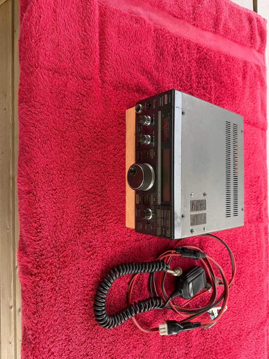 Ham/cb radio icom ic 725 hf radio clean condition - Image 3