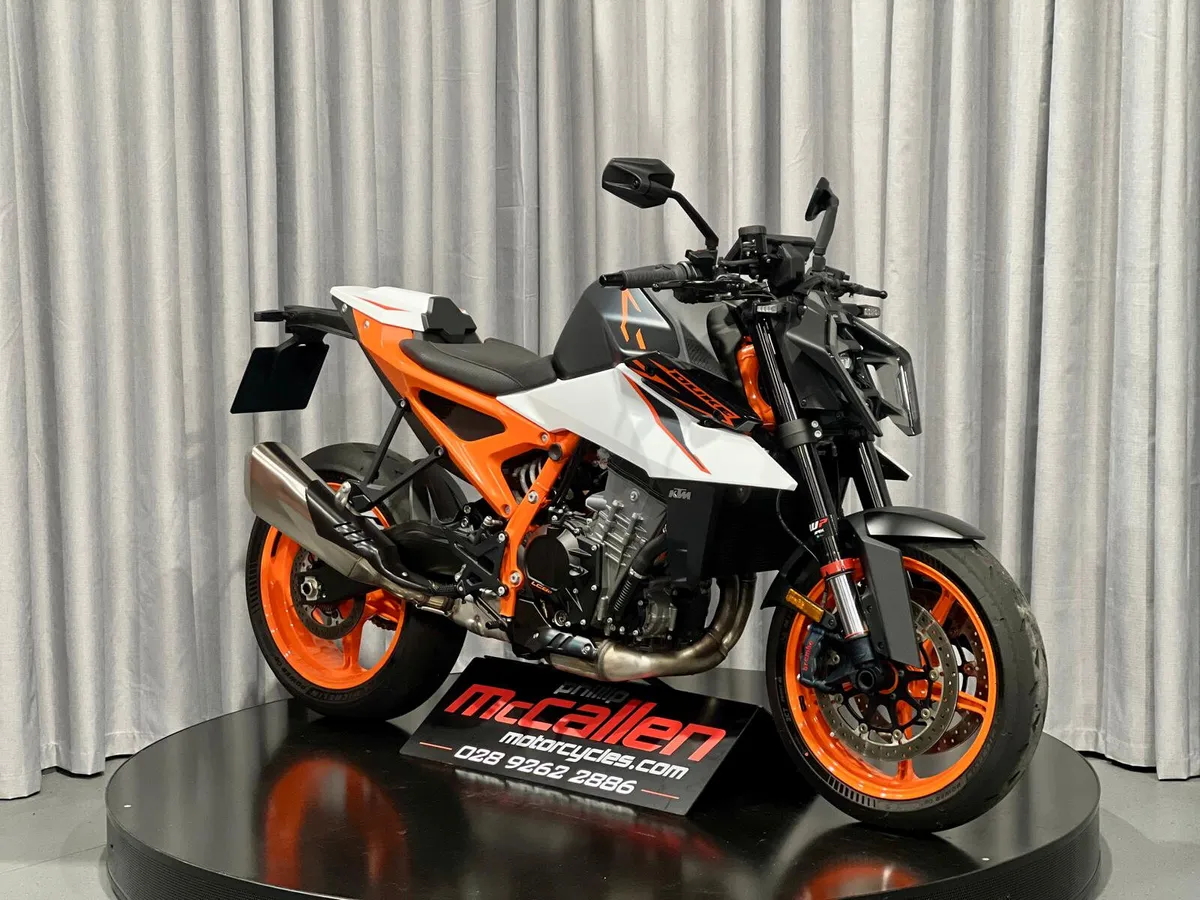 Ex-Demo KTM 990 Duke R 2026 - Image 1