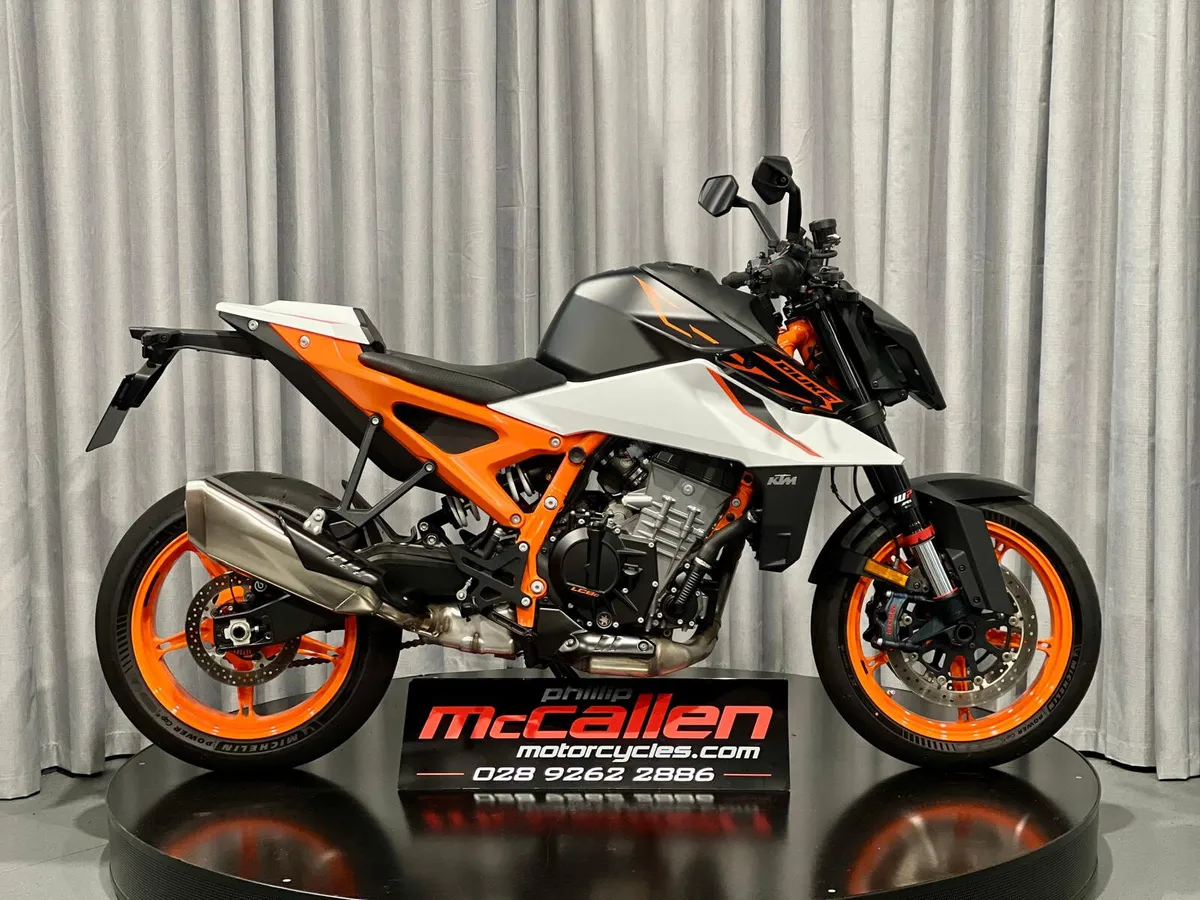 Ex-Demo KTM 990 Duke R 2026 - Image 4