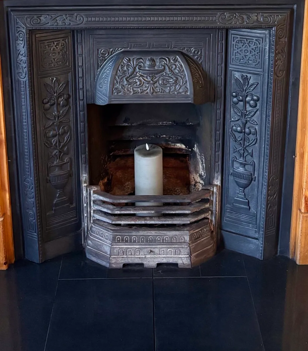 Fire place - Image 2