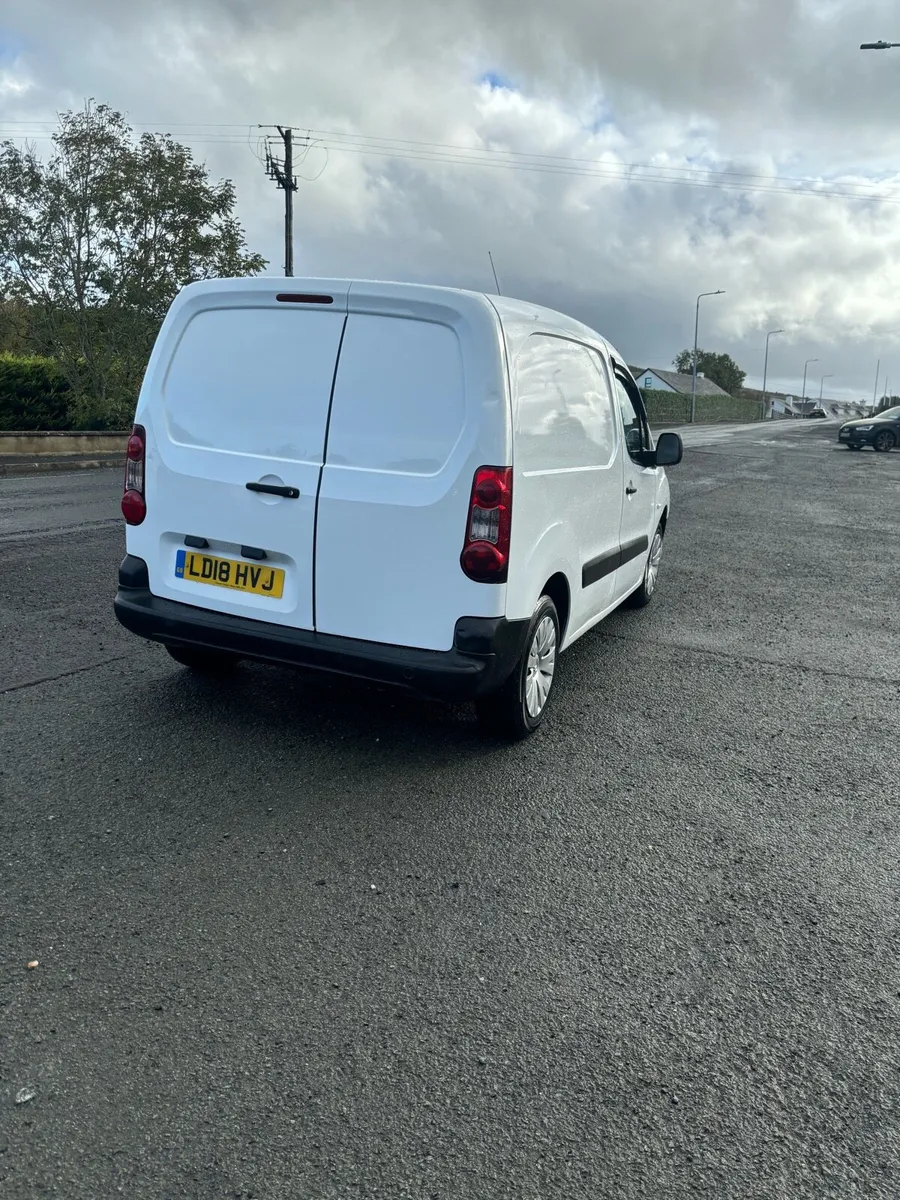 2018 Citroen berlingo - Image 3