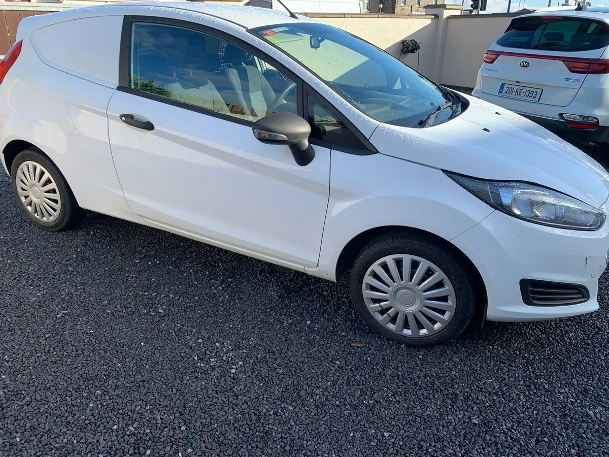 Ford fiesta van 172 - Image 2