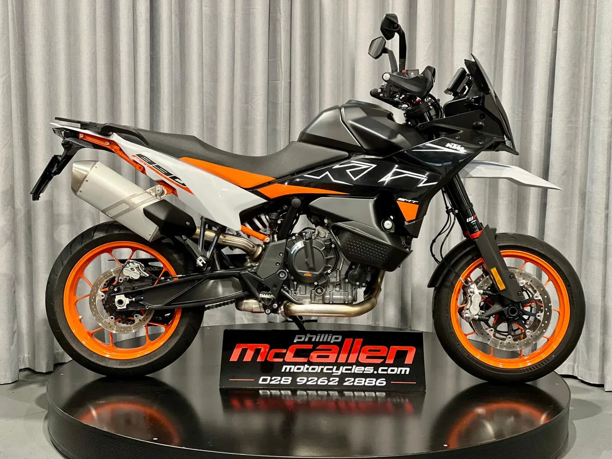 Ex-Demo 2024 KTM 890 SMT - Image 4