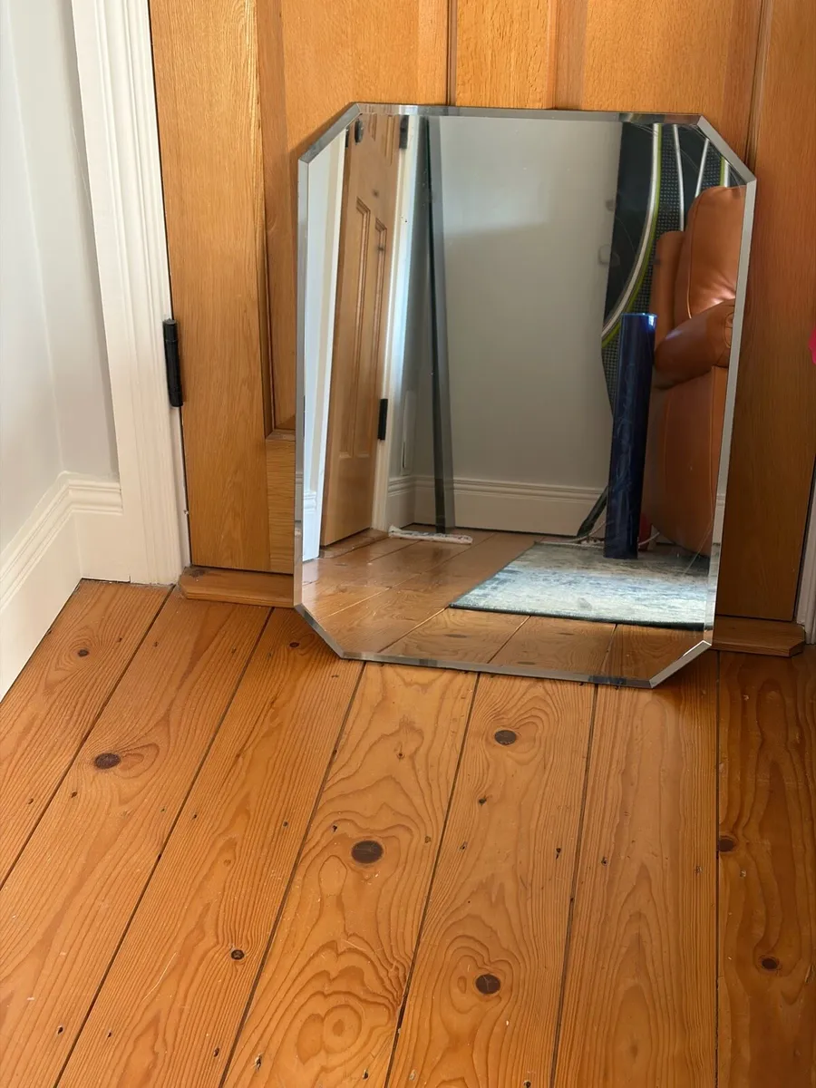 Mirrors - Image 3
