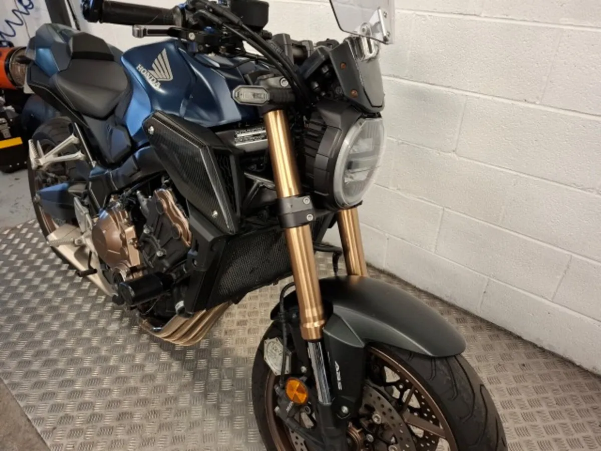 Honda CB650R 2020 - Image 2