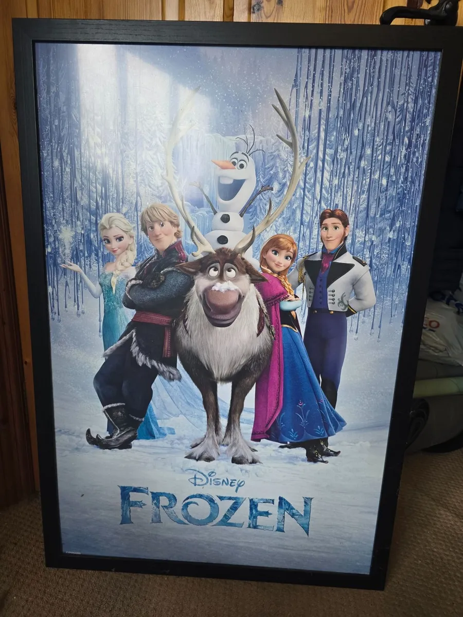 Frozen Set of Pieces - Image 3