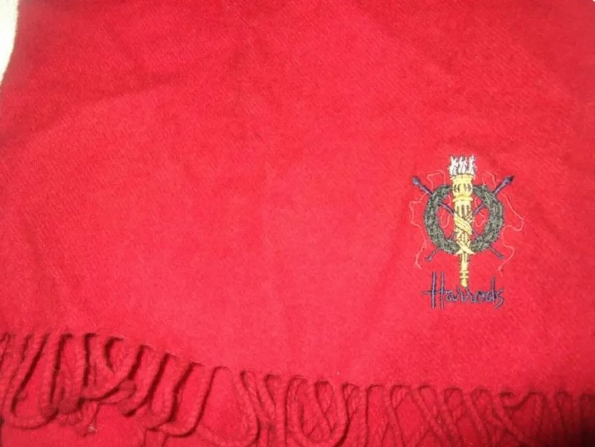 Authentic Harrods Red Wool Scarf–Pristine/Unworn - Image 3
