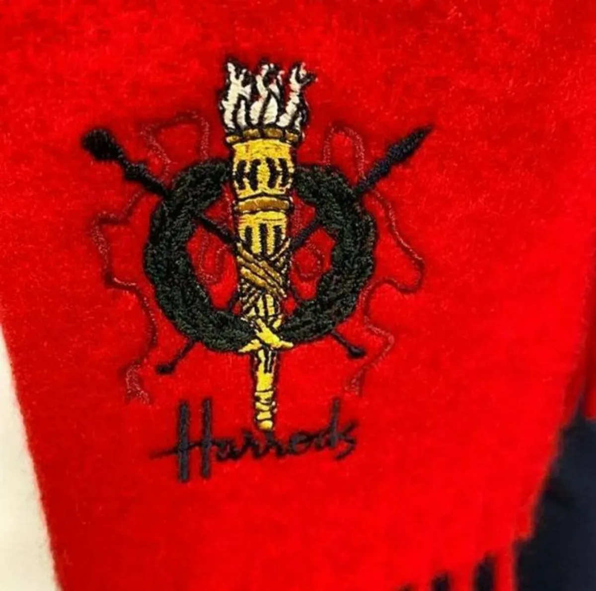 Authentic Harrods Red Wool Scarf–Pristine/Unworn - Image 2