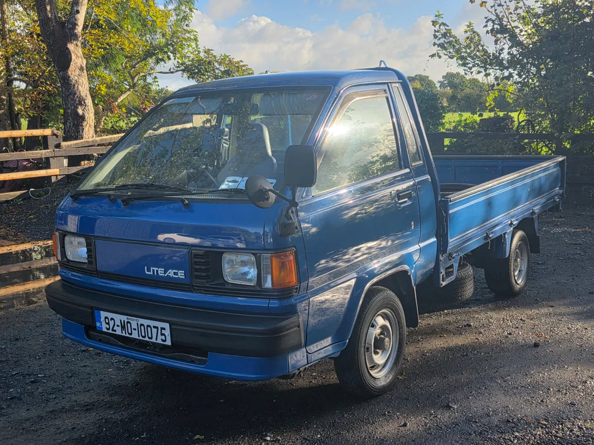 Toyota LiteAce 1992 2.0 Diesel Taxed and Tested - Image 1