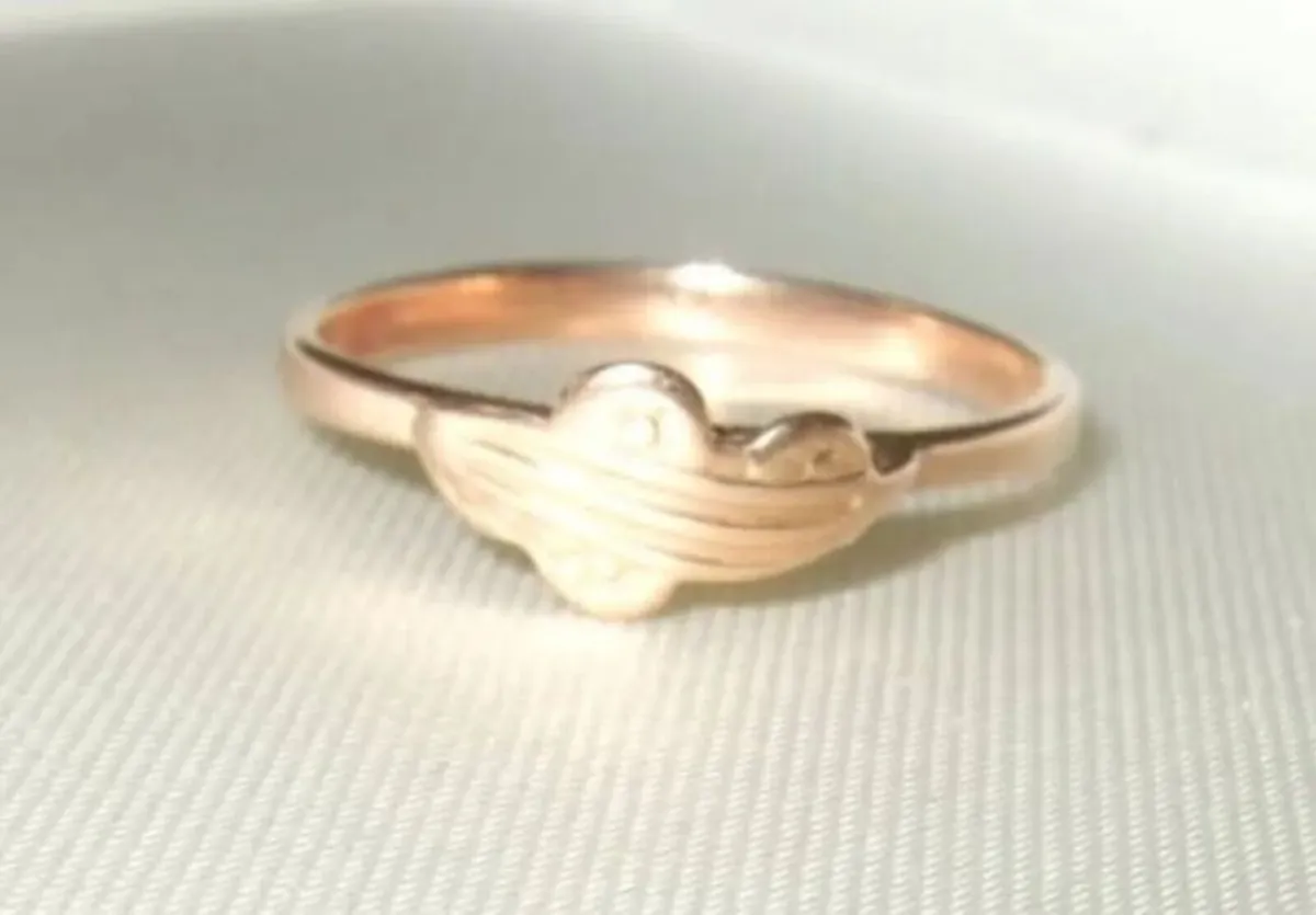 Vintage 14ct Gold Unisex Ring – Fully Hallmarked - Image 1