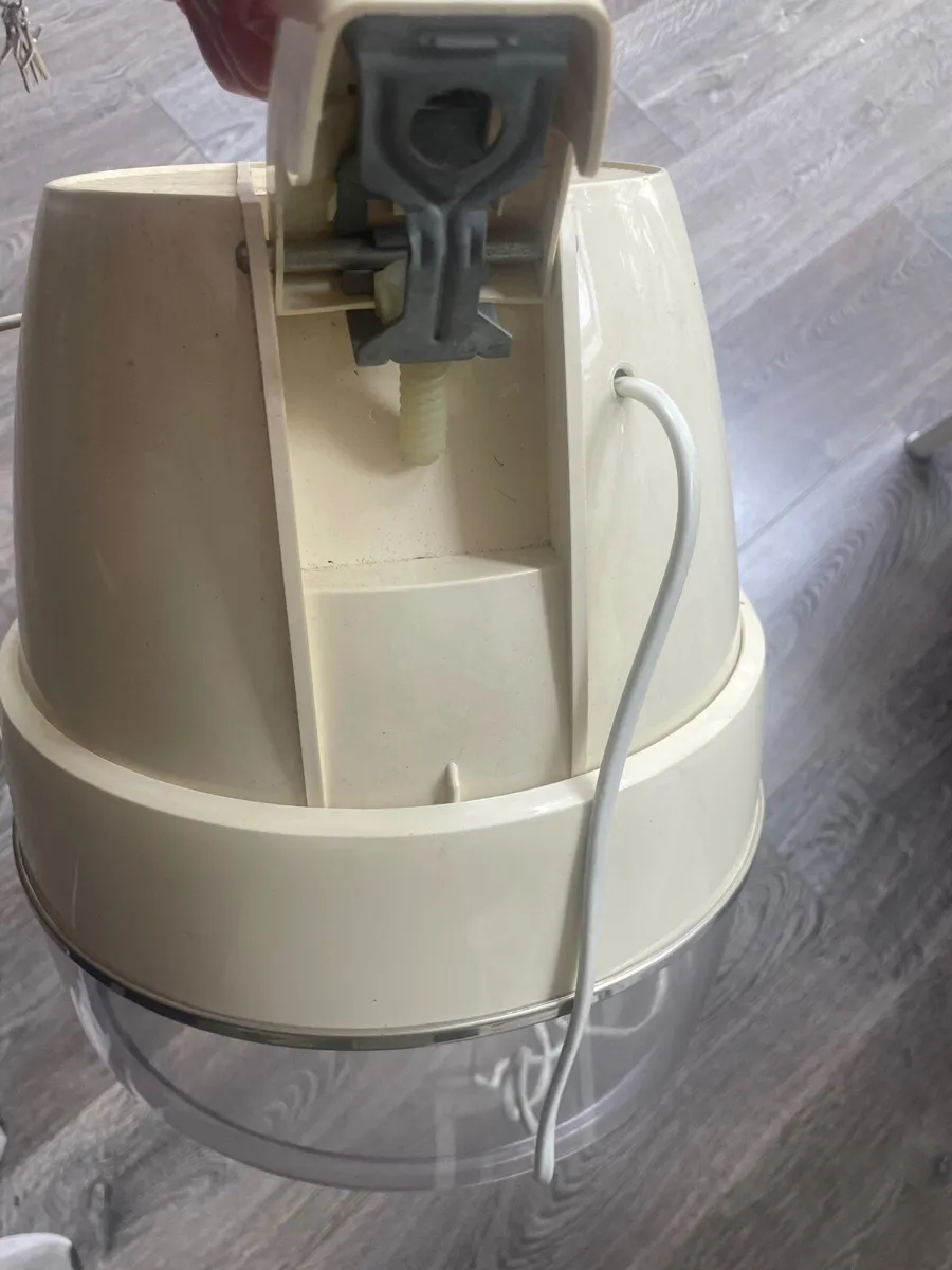 Hair dryer - Image 2