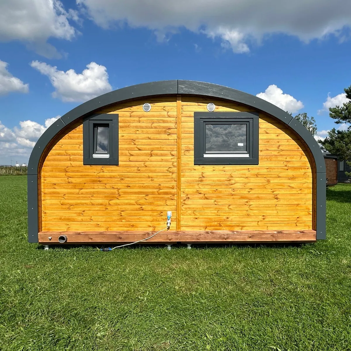 The XL Dual Halfmoon Pod with Panoramic Window - Image 4