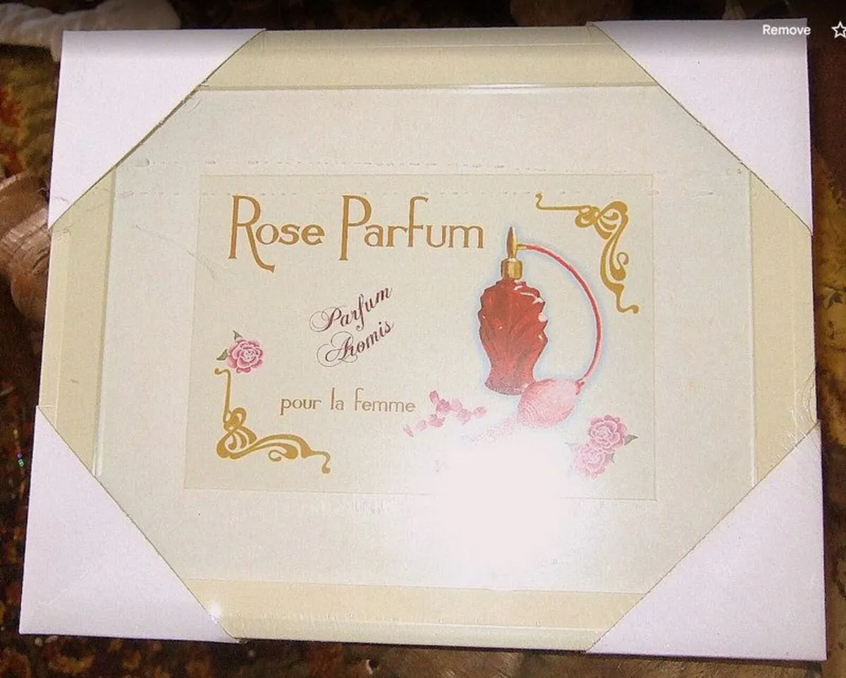 Vintage "Rose Parfum" Framed Wall Plaque BNIB - Image 3