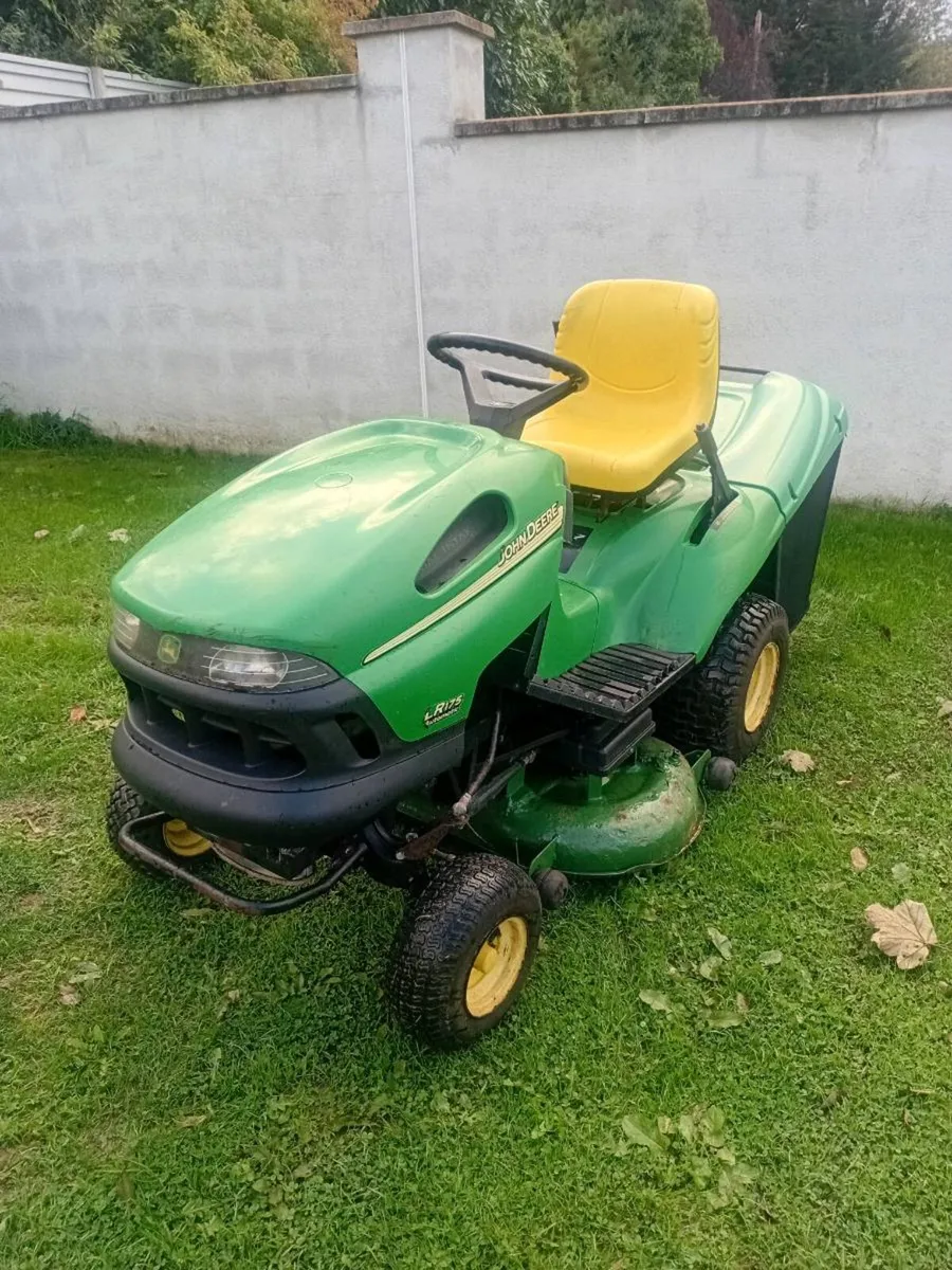 Ride on lawnmower - Image 2