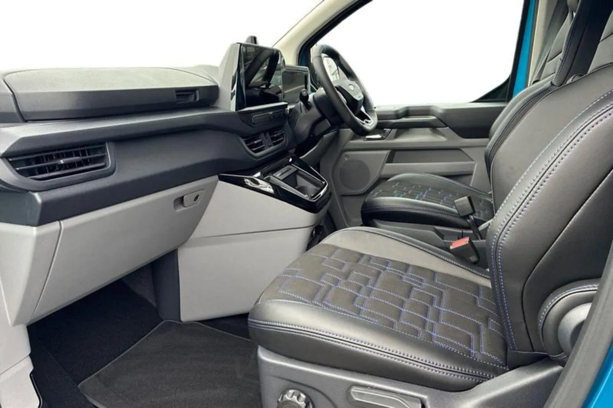 Ford Transit Custom 320 L2  FWD 2.0 EcoBlue 170ps - Image 3