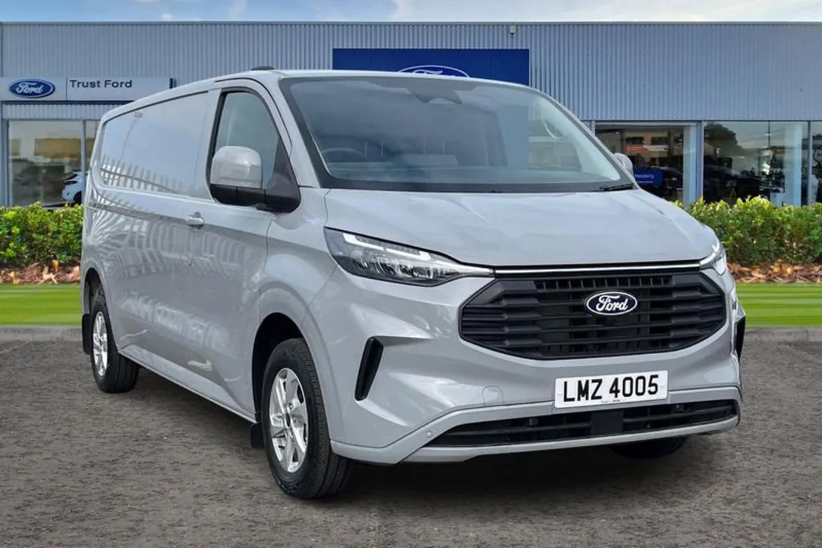 Ford Transit Custom 320 Limited L2 LWB FWD 2.0 Eco - Image 1
