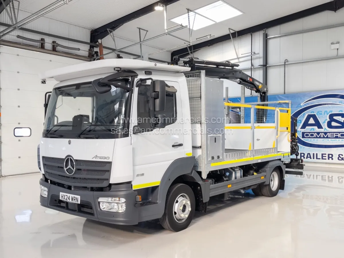 2024 MERCEDES ATEGO 816 POLE CARRIER WITH CRANE - Image 4