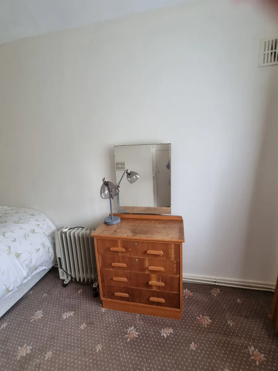 Dressing table