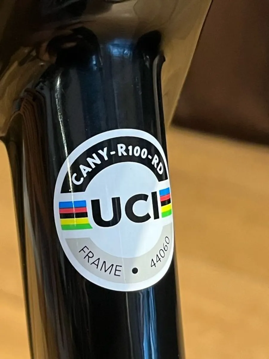 Canyon CF SLX 8 di2 (R100) ultralight - Image 3